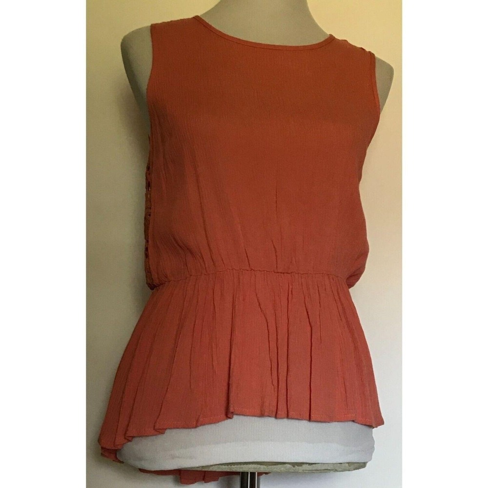 Women Coral INA Sleeveless Zip Top Crochet Accent Back‎ Medium NWT